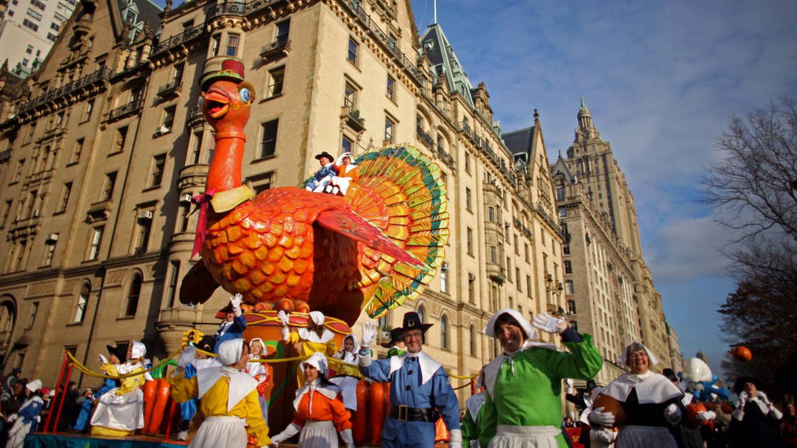 Macy’s Thanksgiving Day Parade New Floats To Take Center Stage Hot 105