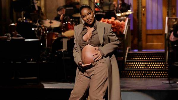 Keke Palmer confirms she's pregnant during 'SNL' monologue