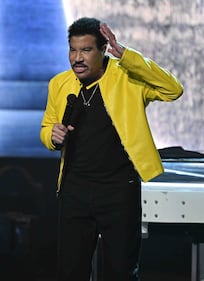 Lionel Richie; Earth Wind & Fire; Seminole Hard Rock Hotel & Casino Hollywood, FL; Sing a Song All Night Long tour