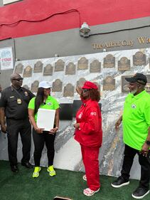 WHQT Hot105  WEDR 99JAMZ 18th Annual Christmas on 15th Ave