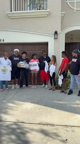 WHQT WEDR Hot 105 99Jamz Holiday Food Drop-Off Caravan