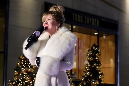 Christmas tree lighting