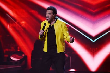 Lionel Richie; Earth Wind & Fire; Seminole Hard Rock Hotel & Casino Hollywood, FL; Sing a Song All Night Long tour