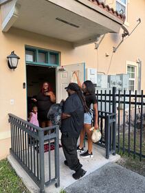 WHQT WEDR Hot 105 99Jamz Holiday Food Drop-Off Caravan