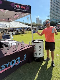 WFEZ 93.1, WHQT 105.1, WFLC 97.3, WEDR 99Jamz Miami beach block party 11.16