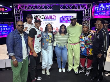 WHQT Hot 105 Rickey Smiley Morning Show Live