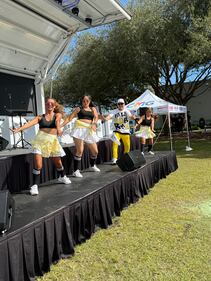 WFEZ 93.1, WHQT 105.1, WFLC 97.3, WEDR 99Jamz Miami beach block party 11.16