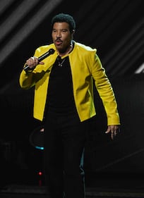 Lionel Richie; Earth Wind & Fire; Seminole Hard Rock Hotel & Casino Hollywood, FL; Sing a Song All Night Long tour
