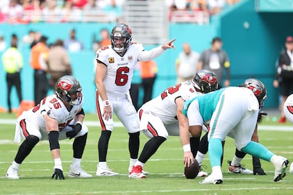 NFL Tampa Bay Buccaneers vs Miami Dolphins