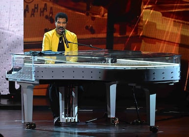 Lionel Richie; Earth Wind & Fire; Seminole Hard Rock Hotel & Casino Hollywood, FL; Sing a Song All Night Long tour