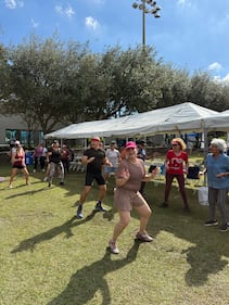 WFEZ 93.1, WHQT 105.1, WFLC 97.3, WEDR 99Jamz Miami beach block party 11.16