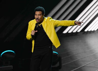 Lionel Richie; Earth Wind & Fire; Seminole Hard Rock Hotel & Casino Hollywood, FL; Sing a Song All Night Long tour