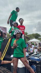 WHQT Hot105  WEDR 99JAMZ 18th Annual Christmas on 15th Ave