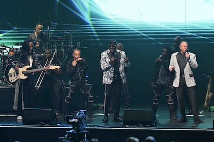 Lionel Richie; Earth Wind & Fire; Seminole Hard Rock Hotel & Casino Hollywood, FL; Sing a Song All Night Long tour